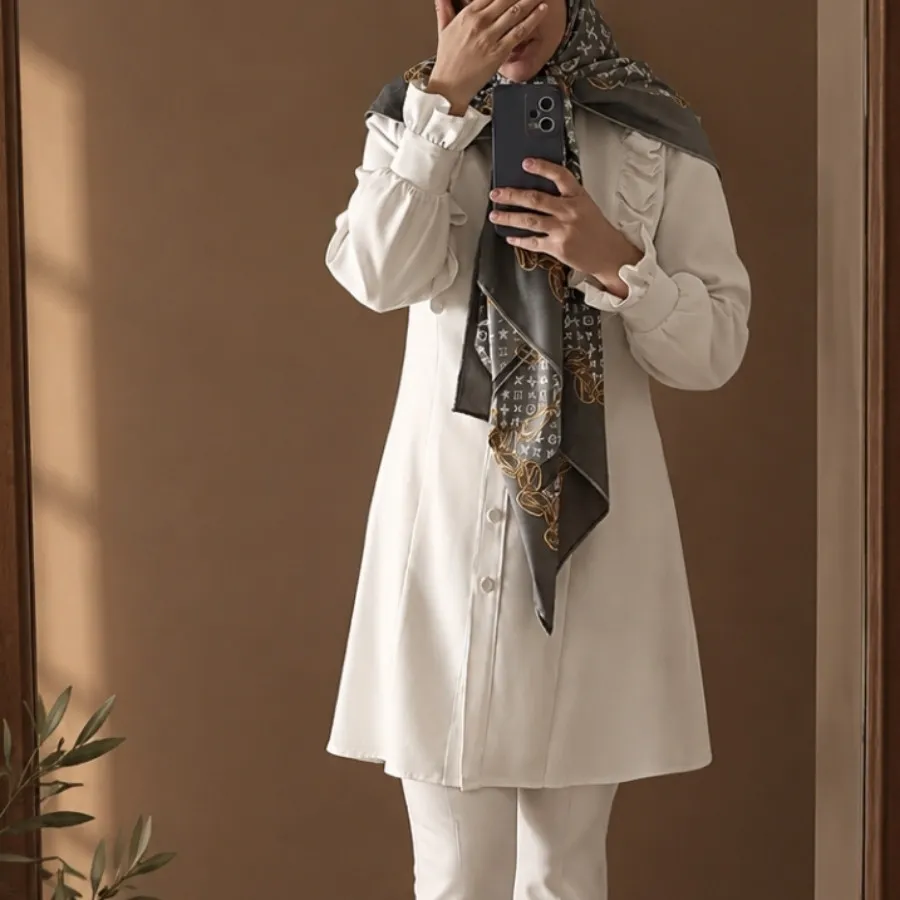 تونیک سفید