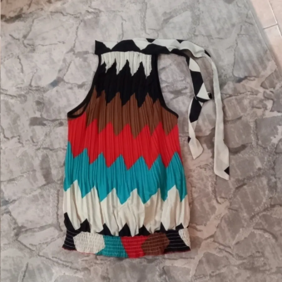 تاپ زنانه