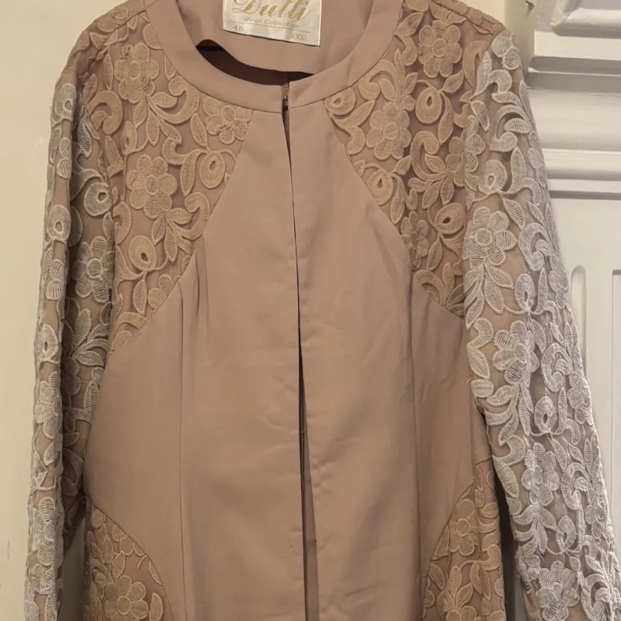 مانتو زنانه مجلسی گیپوری