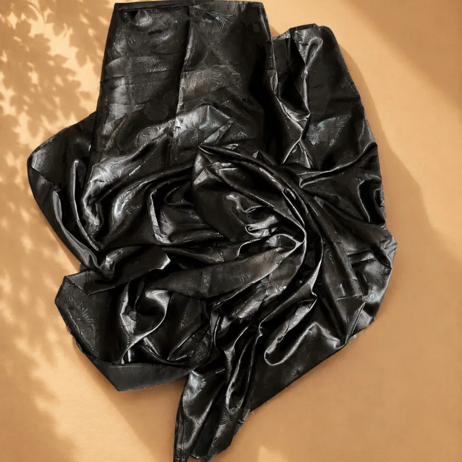 پارچه ساتن مشکی