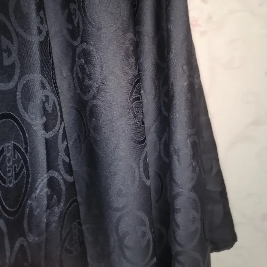 روسری ساتن قواره دار