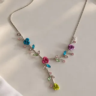 گردنبد و یک عدد گلگوش