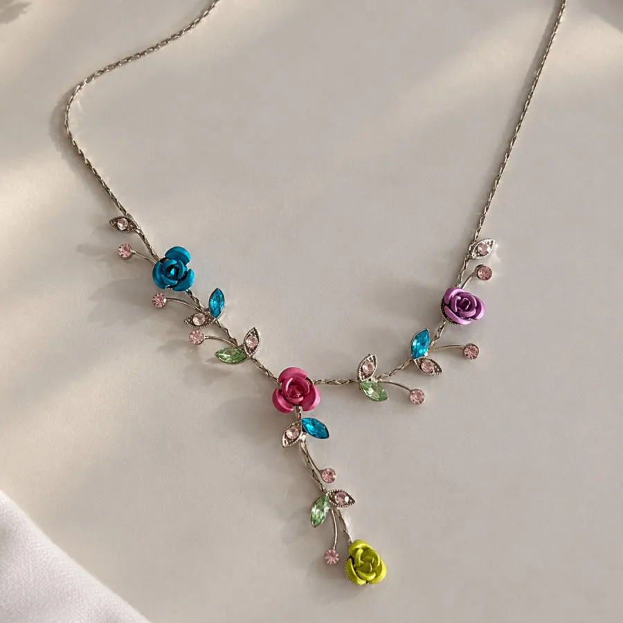 گردنبد و یک عدد گلگوش