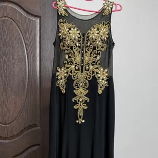 چند عدد لباس مجلسی