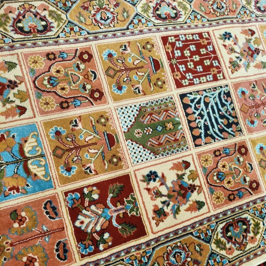 فرش سه متری  کناره