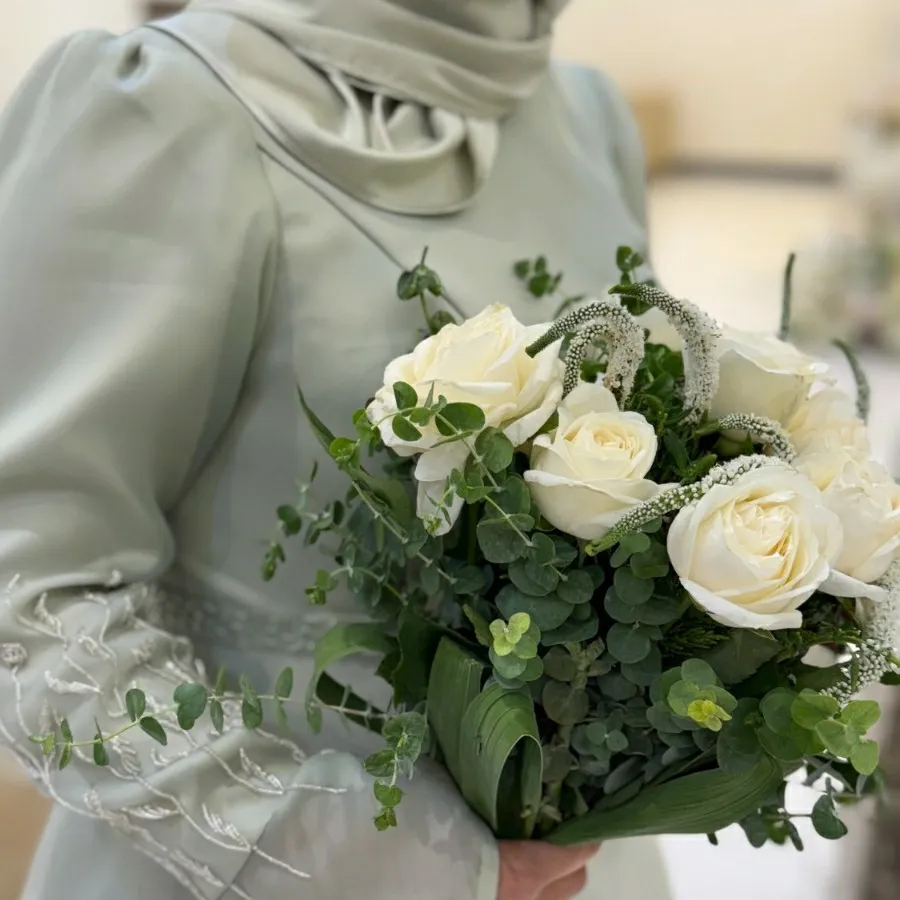 لباس مجلسی پوشیده