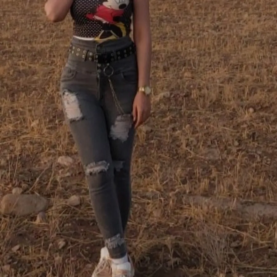 شلوار لی زنانه