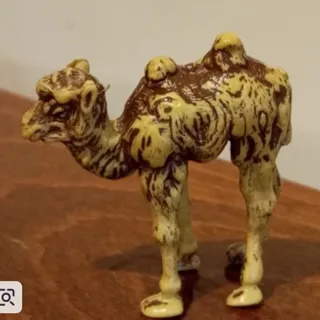 فیگور شتر کوچک
