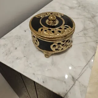 شکلات خوری