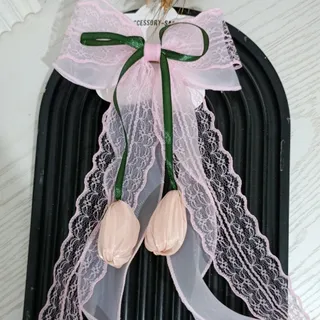 گیره پاپیون آویز داره