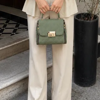 کیف سبز صدری