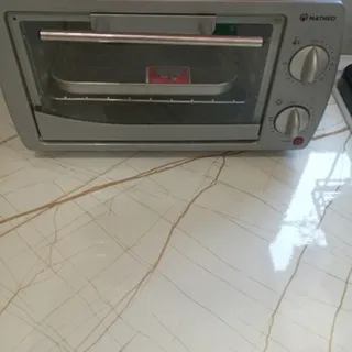 توستر در حد نو کاملا سالم