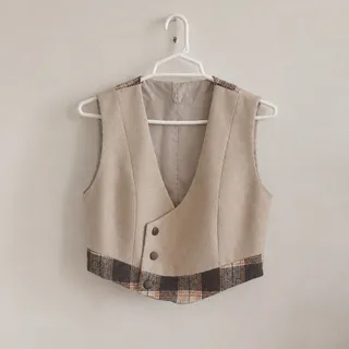 ژیله فوتر کرم چهارخونه