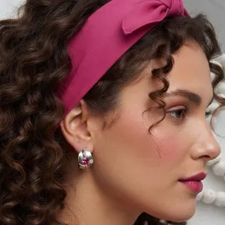 گوشواره اسکارلت اروپایی