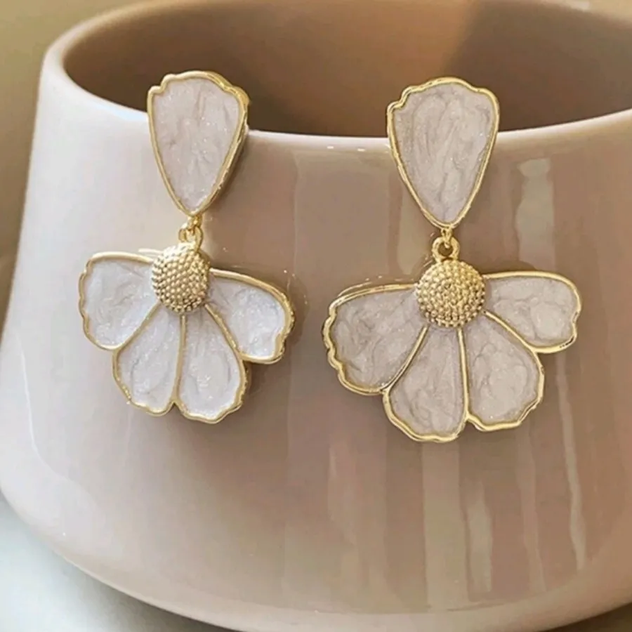 گوشواره آویز گل