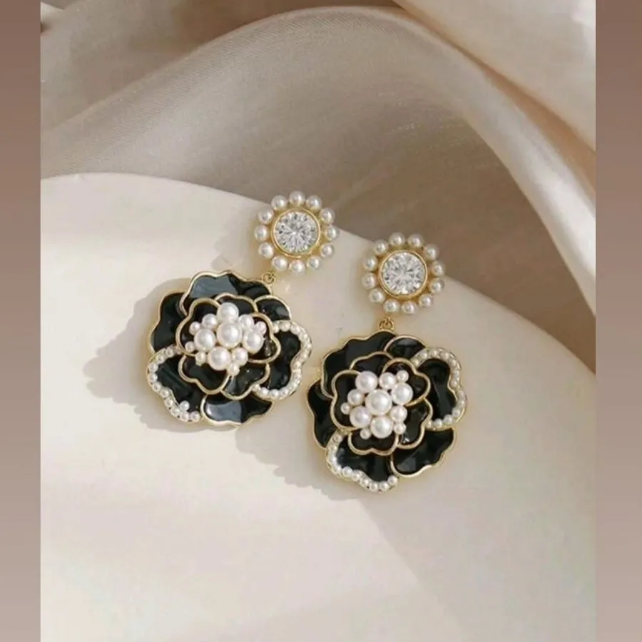 گوشواره گل صدف و مروارید