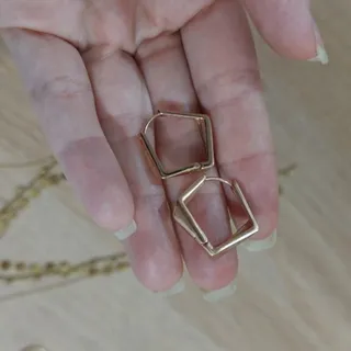 گوشواره ضلعی