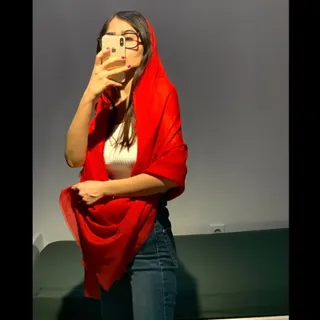 شال قرمز ترک
