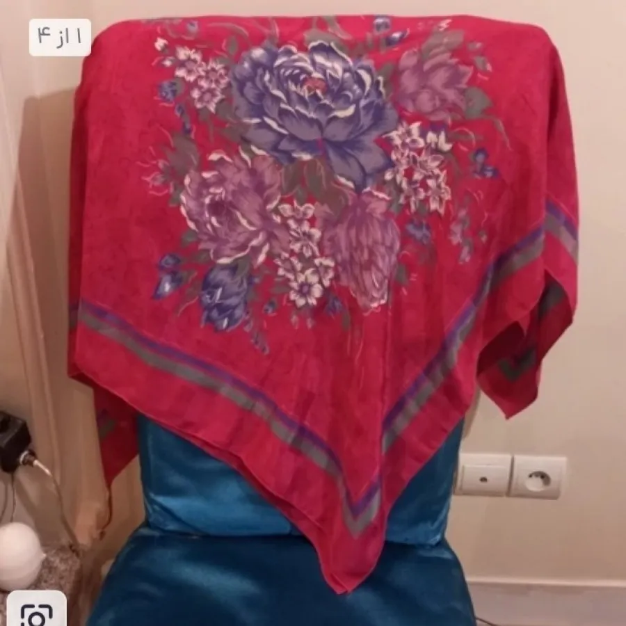روسری ساتن گلدار