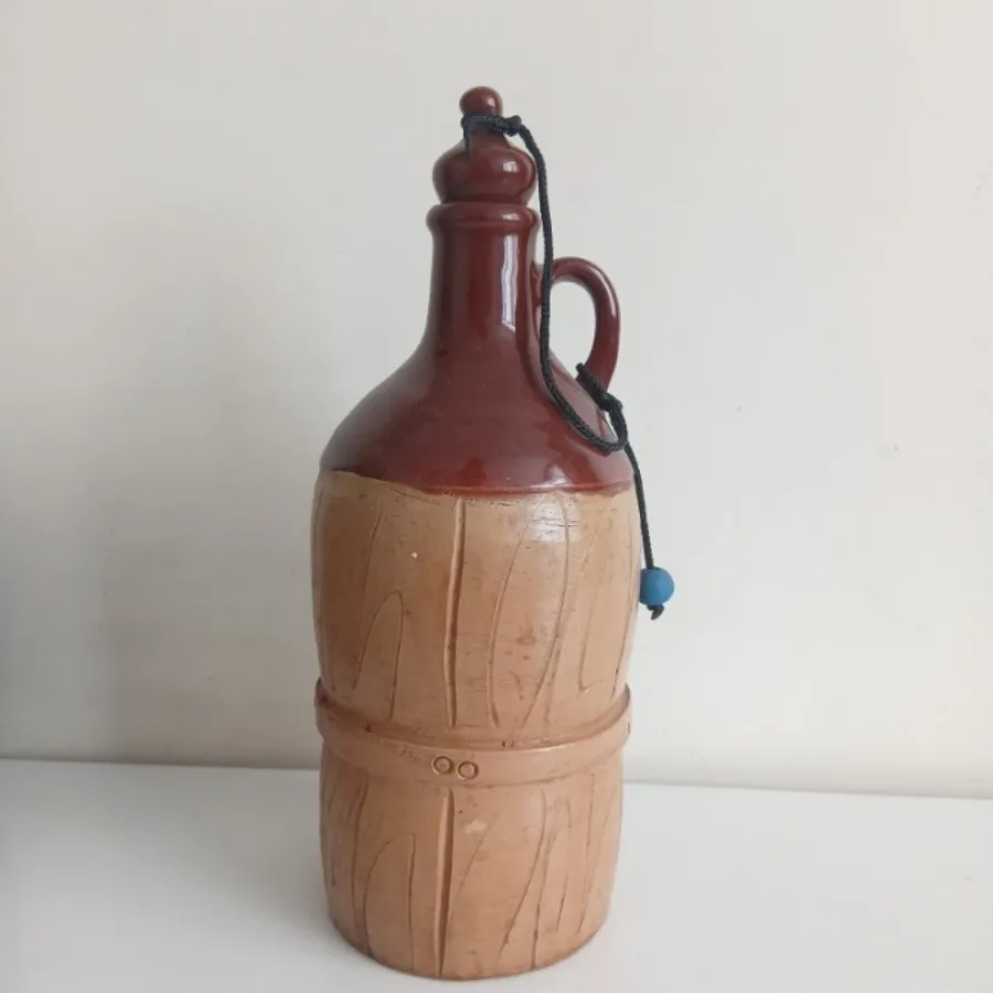 بطری سفالی