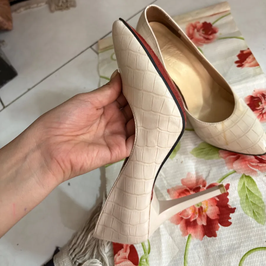 کفش مجلسی پاشنه دار