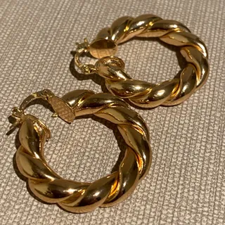 گشواره طلایی