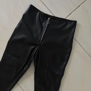 شلوار چرمی