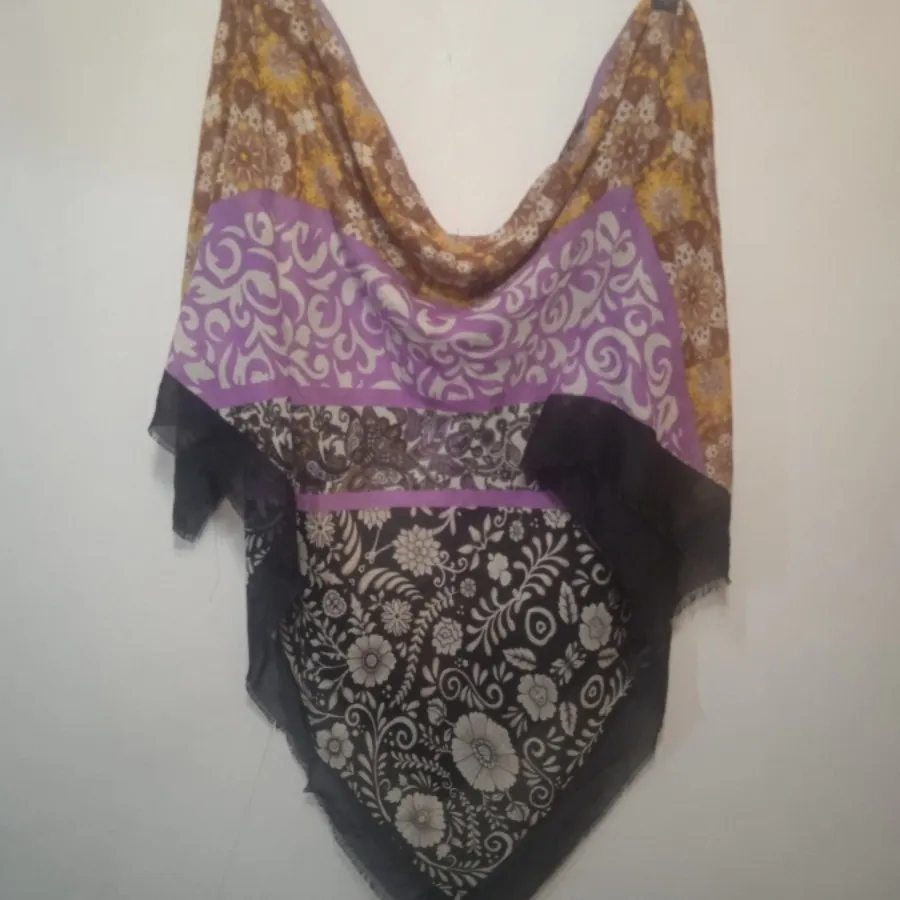 روسری قواره دار سبک