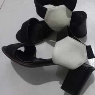 صندل سفید مشکی تابستونی
