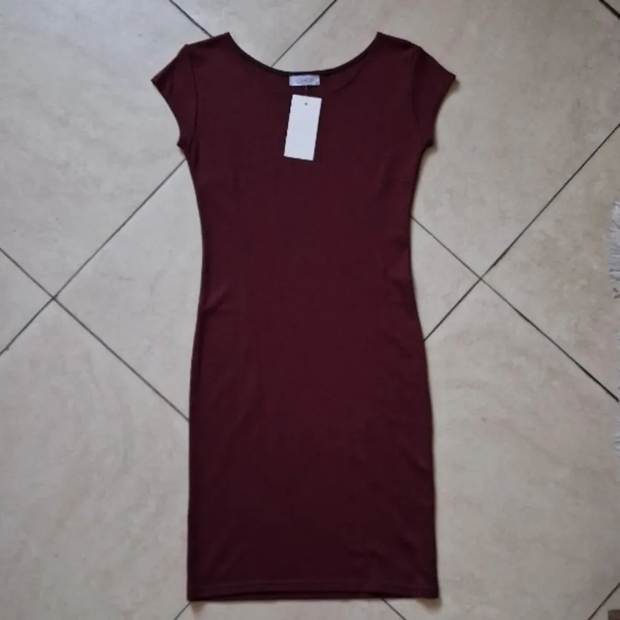 پیراهن شیک زرشکی