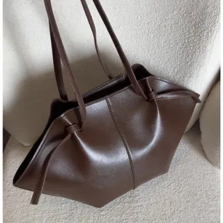 کیف بزرگ‌