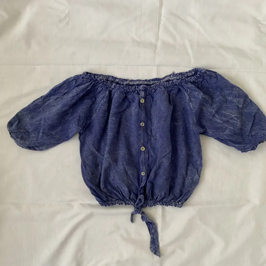 کراپ گره ای طرح جین