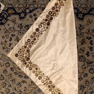 روسری دور نقش