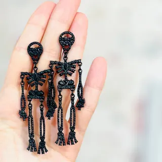 گوشواره اسکلتی