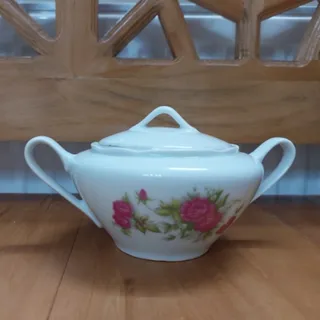 قندان چینی گل قرمز