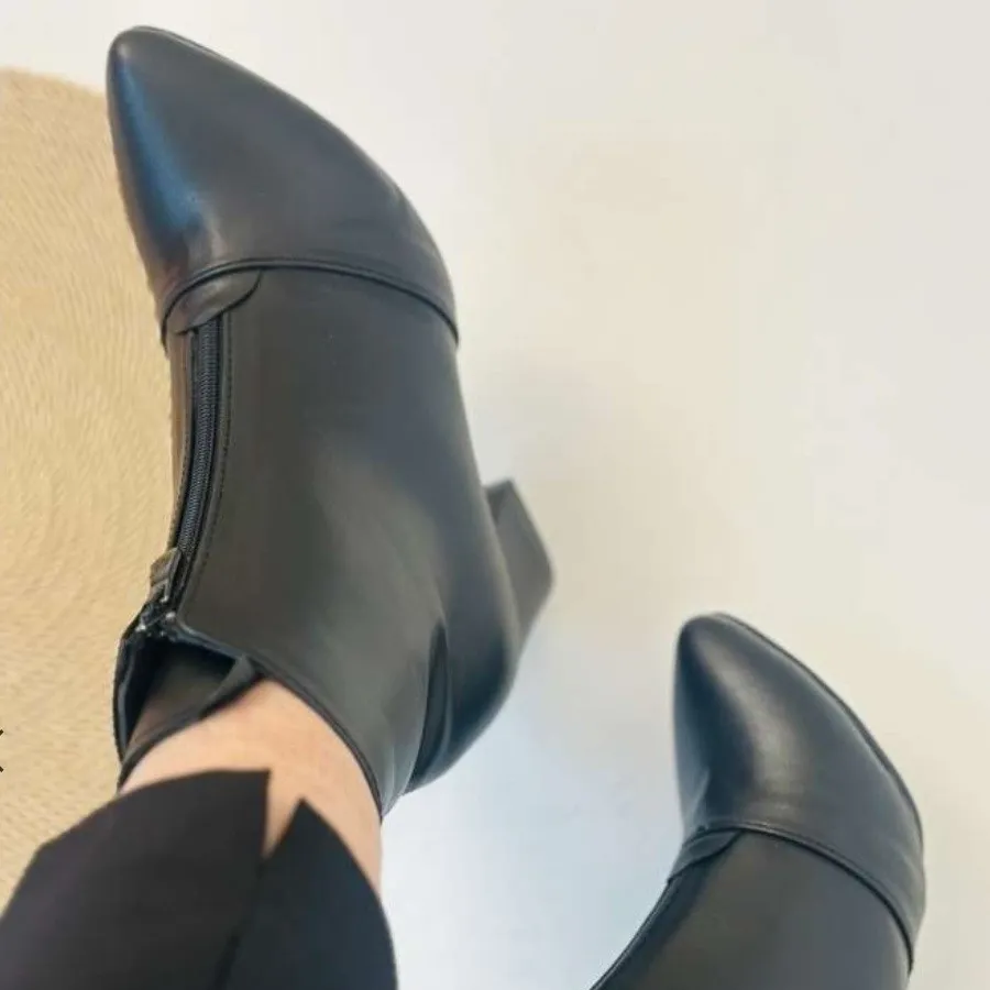 بوت مشکی زنانه