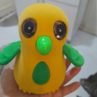 عروسک هچیمال ،سخنگو،