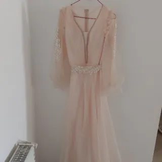لباس عقد