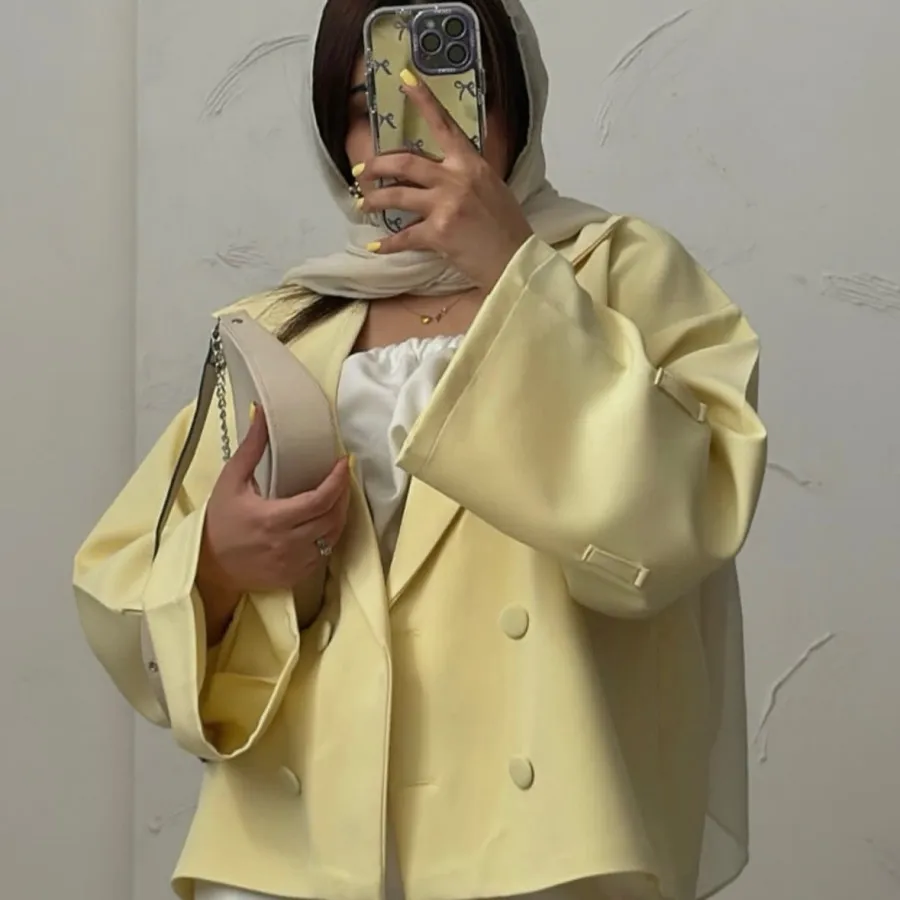 کت زرد کره ای
