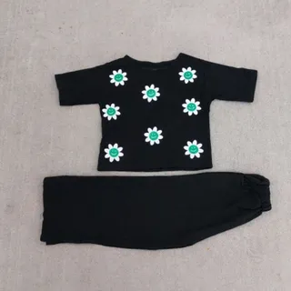 لباس بچگانه