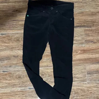 شلوار بنتون