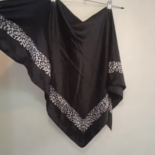 روسری ساتن مشکی