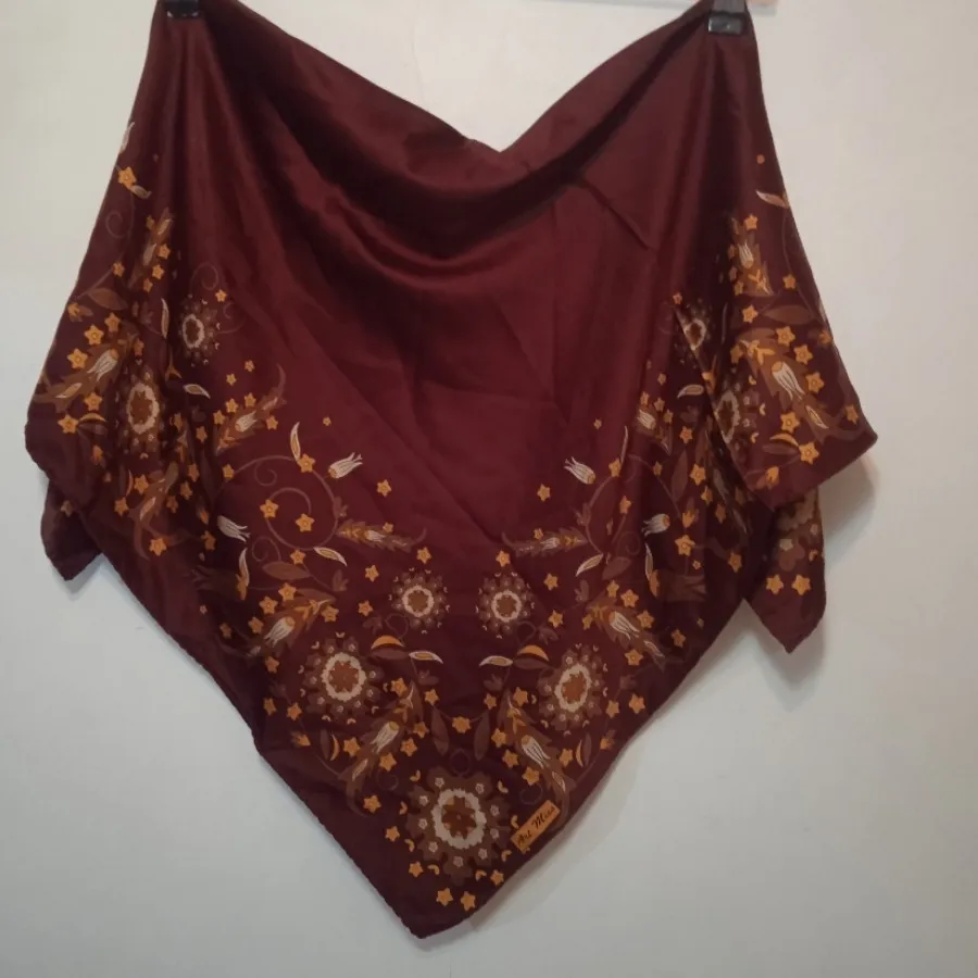 روسری ساتن