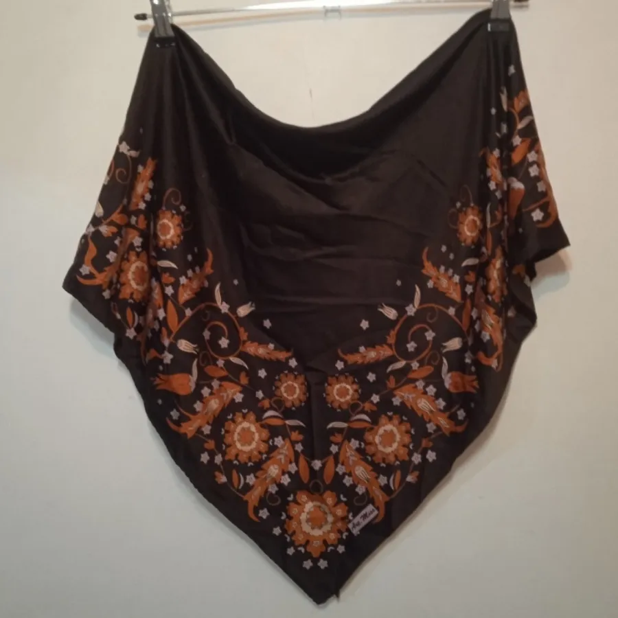 روسری ساتن