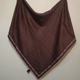 روسری ساتن