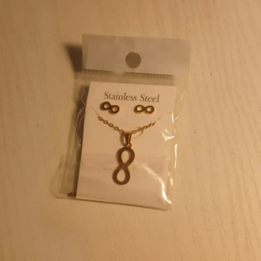 ست گردنبند و گوشواره