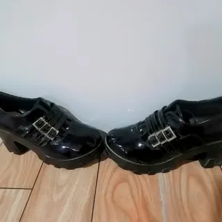 کفش زنانه پاشنه بلند
