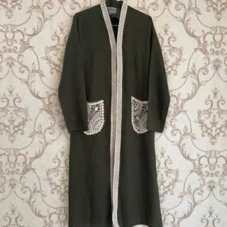 مانتو با حاشیه قلاب بافی