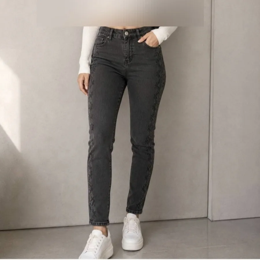 شلوار جین اسمارا