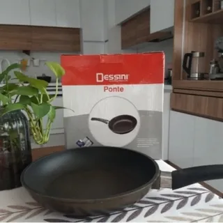 تابه تک دسته دسینی
24